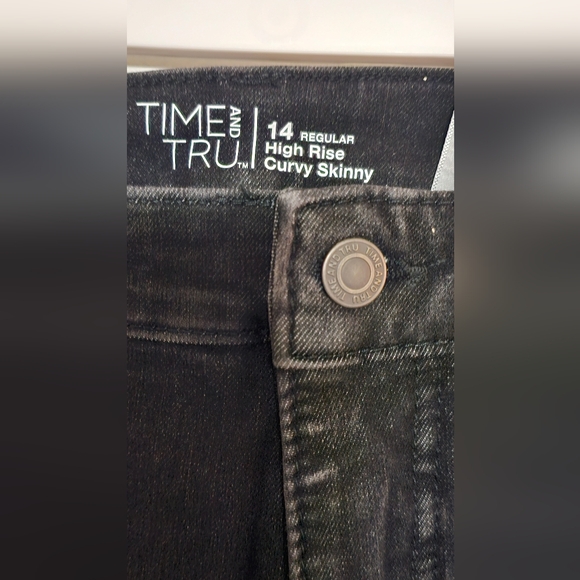 Time and Tru Dark Wash Skinny Jeans - Picture 2 of 2